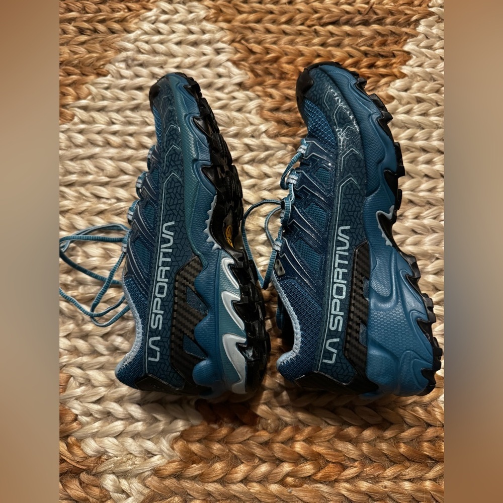 La Sportiva Ultra Raptor II Women Trail Running/ Hiking Shoe, 6 - Picture 2 of 9